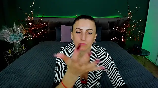 Rebecca Diamond online show from March 16, 3:39 pm