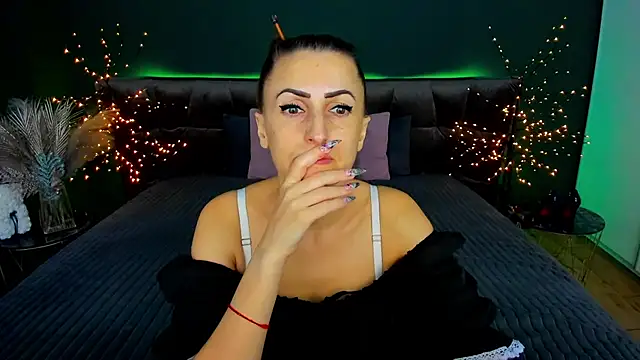 Rebecca Diamond online show from November 13, 7:40 am