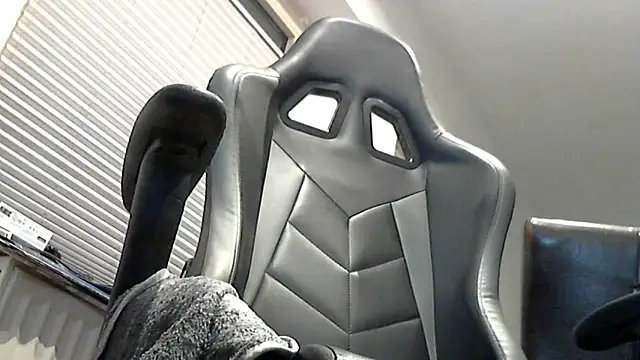 Snapshot of Kuli2309 chatting on September 18, 6:43 pm Kuli2309 online show from September 18, 6:43 pm