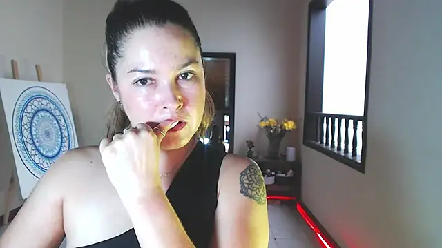 solamatista11 online show from March 7, 9:59 pm