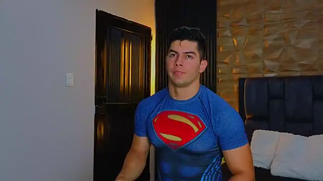 Snapshot of FelipeAndMarcello3 chatting on February 10, 10:40 pm FelipeAndMarcello3 online show from February 10, 10:40 pm