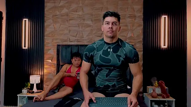 Snapshot of FelipeAndMarcello3 chatting on September 8, 2:16 pm FelipeAndMarcello3 online show from September 8, 2:16 pm