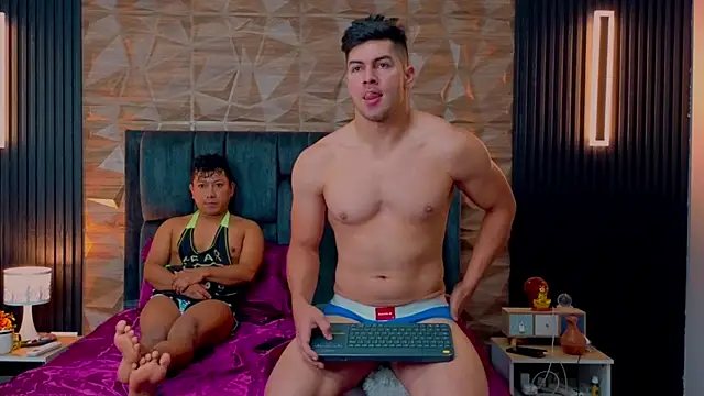 Snapshot of FelipeAndMarcello3 chatting on October 3, 2:14 pm FelipeAndMarcello3 online show from October 3, 2:14 pm