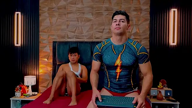 Snapshot of FelipeAndMarcello3 chatting on October 20, 2:06 pm FelipeAndMarcello3 online show from October 20, 2:06 pm