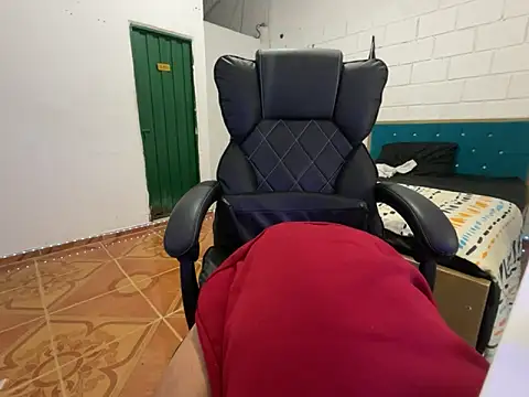 Max TheHorseDick online show from March 7, 12:37 am