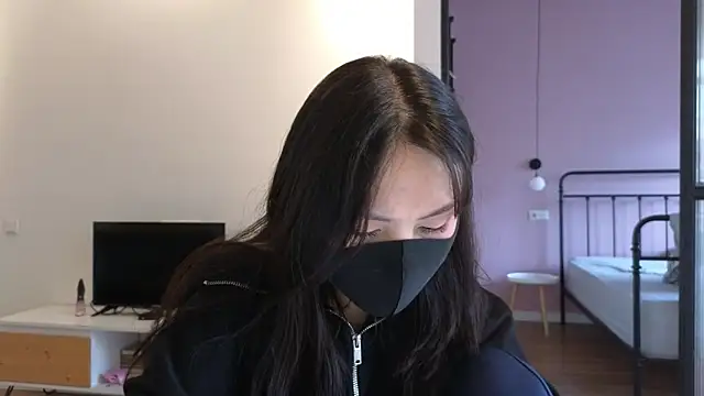 Snapshot of TammiLou chatting on February 13, 1:05 pm TammiLou online show from February 13, 1:05 pm