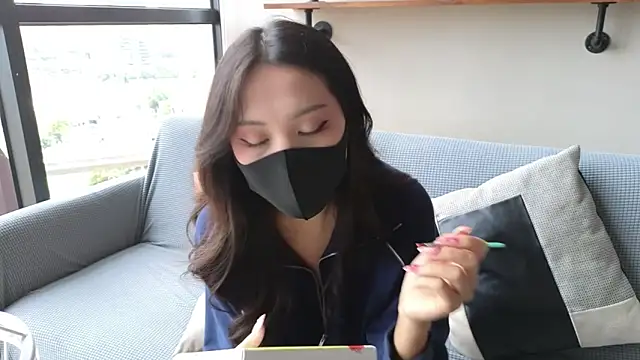 Snapshot of TammiLou chatting on March 19, 7:40 am TammiLou online show from March 19, 7:40 am