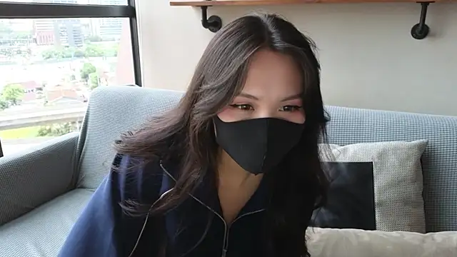 Snapshot of TammiLou chatting on March 19, 10:44 am TammiLou online show from March 19, 10:44 am