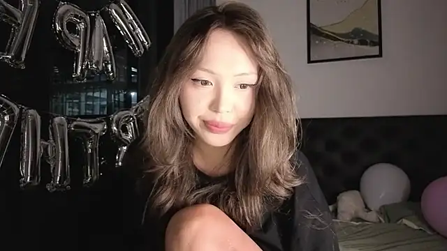 Snapshot of TammiLou chatting on December 16, 6:02 pm TammiLou online show from December 16, 6:02 pm