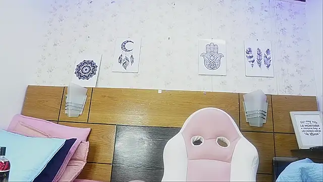 mssburbuja online show from March 18, 3:09 am