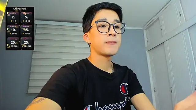 tom Howard online show from September 9, 3:06 am