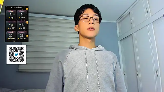 tom Howard online show from September 19, 3:41 am