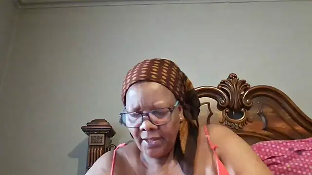 Snapshot of SEXYBOOBSNASS chatting on March 15, 1:29 pm SEXYBOOBSNASS online show from March 15, 1:29 pm