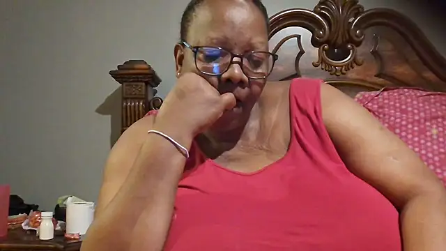 Snapshot of SEXYBOOBSNASS chatting on March 21, 9:12 pm SEXYBOOBSNASS online show from March 21, 9:12 pm