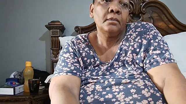 Snapshot of SEXYBOOBSNASS chatting on October 15, 4:23 am SEXYBOOBSNASS online show from October 15, 4:23 am