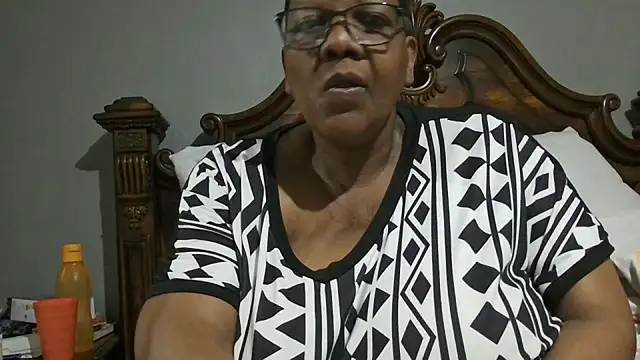 Snapshot of SEXYBOOBSNASS chatting on October 17, 3:10 am SEXYBOOBSNASS online show from October 17, 3:10 am