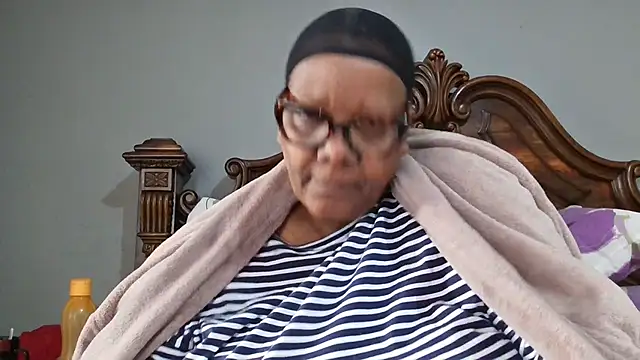 Snapshot of SEXYBOOBSNASS chatting on October 20, 5:08 am SEXYBOOBSNASS online show from October 20, 5:08 am