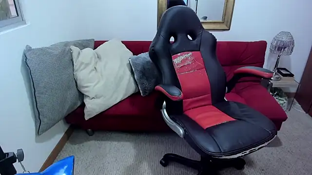 NicolettColin online show from March 18, 10:37 pm