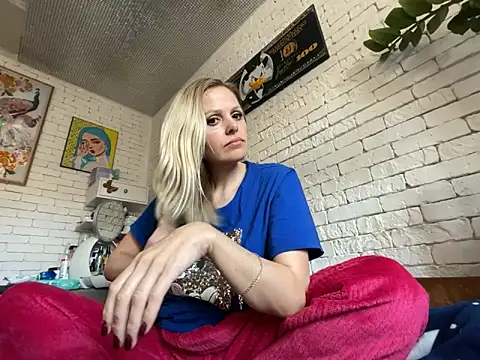 Angel girllovemy online show from February 18, 9:32 am