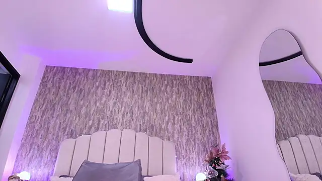 raven lilith  online show from November 29, 3:20 am