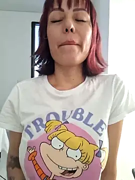 Snapshot of AiledSC chatting on February 1, 1:20 pm AiledSC online show from February 1, 1:20 pm