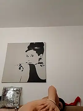 RebeccaNoble online show from February 6, 2:37 pm