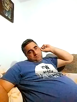 ADRIAN ADI40 online show from February 10, 8:53 pm