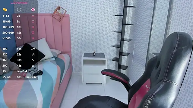 BIANCAROY1 online show from November 6, 12:06 pm