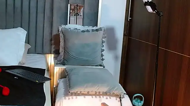 NatyTaylor online show from January 30, 10:19 pm