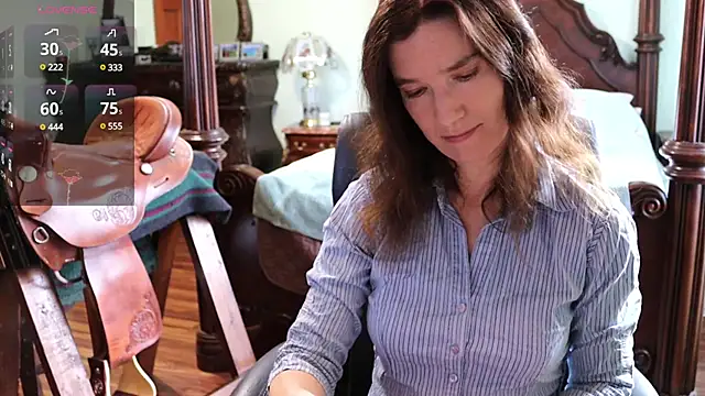 thornburyrose online show from December 12, 6:31 pm