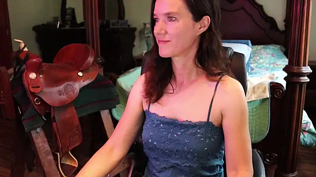 thornburyrose online show from November 20, 7:02 pm