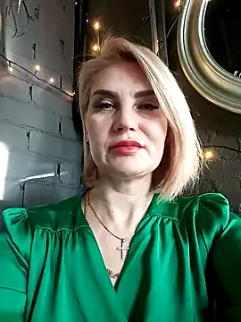 JennyOMay online show from December 14, 5:18 am