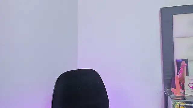 Snapshot of SammyGirlTS chatting on February 12, 7:34 am SammyGirlTS online show from February 12, 7:34 am