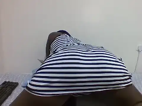 sweetelle09 online show from February 22, 10:31 pm