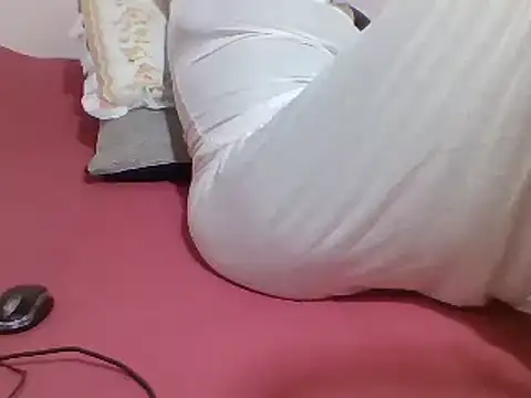 sweetelle09 online show from March 8, 7:09 pm