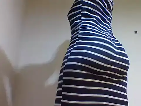 sweetelle09 online show from March 12, 9:35 pm