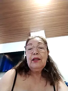 Vicky Rosse online show from December 3, 7:00 pm