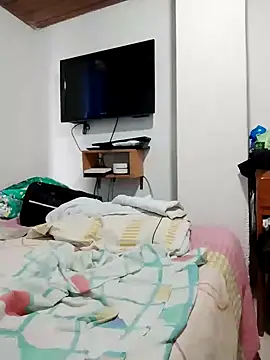 Vicky Rosse online show from December 10, 5:22 pm