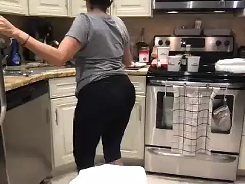 BigGuyMuscle online show from February 20, 3:56 am