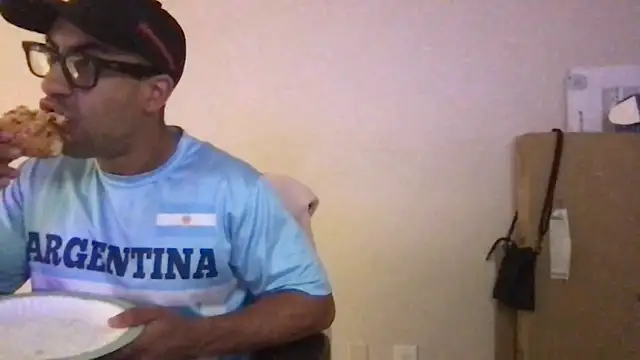 BigGuyMuscle online show from March 18, 3:09 am