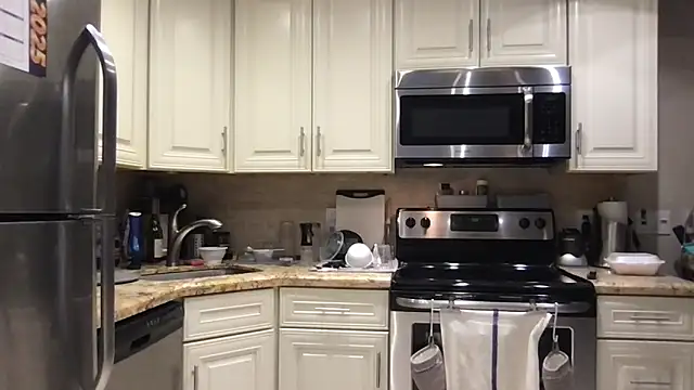 BigGuyMuscle online show from March 19, 12:04 am