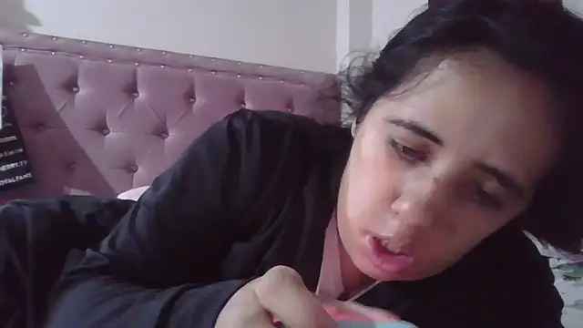 annarose19 online show from November 28, 11:18 pm