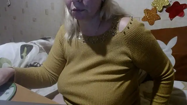 QueenLana online show from February 26, 4:56 pm