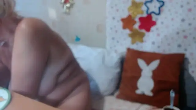 QueenLana online show from October 3, 5:26 am