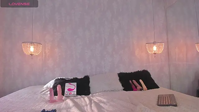 danaythamara1 online show from November 23, 9:25 pm