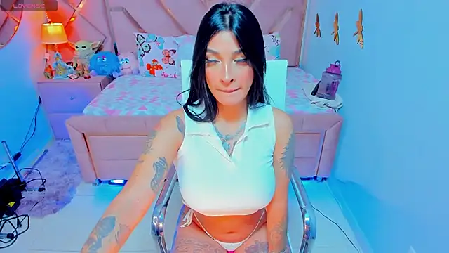 natalia-888 online show from December 17, 11:49 pm