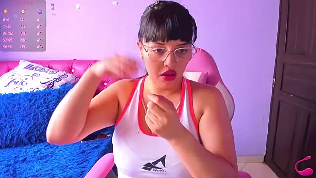 Snapshot of crissn0707 chatting on November 17, 3:07 pm crissn0707 online show from November 17, 3:07 pm