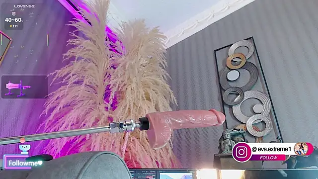 eva cuper online show from March 10, 3:09 pm