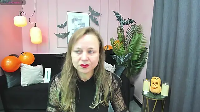 Snapshot of GabrielGold chatting on October 30, 8:31 pm GabrielGold online show from October 30, 8:31 pm