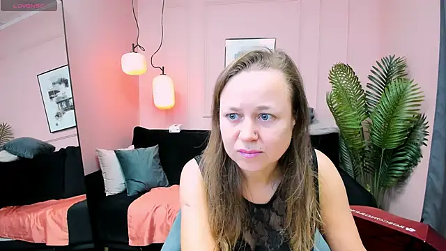 Snapshot of GabrielGold chatting on November 13, 8:08 pm GabrielGold online show from November 13, 8:08 pm